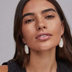 Kendra Scott Elle Gold Drop Earrings in Ivory Mother-of-Pearl